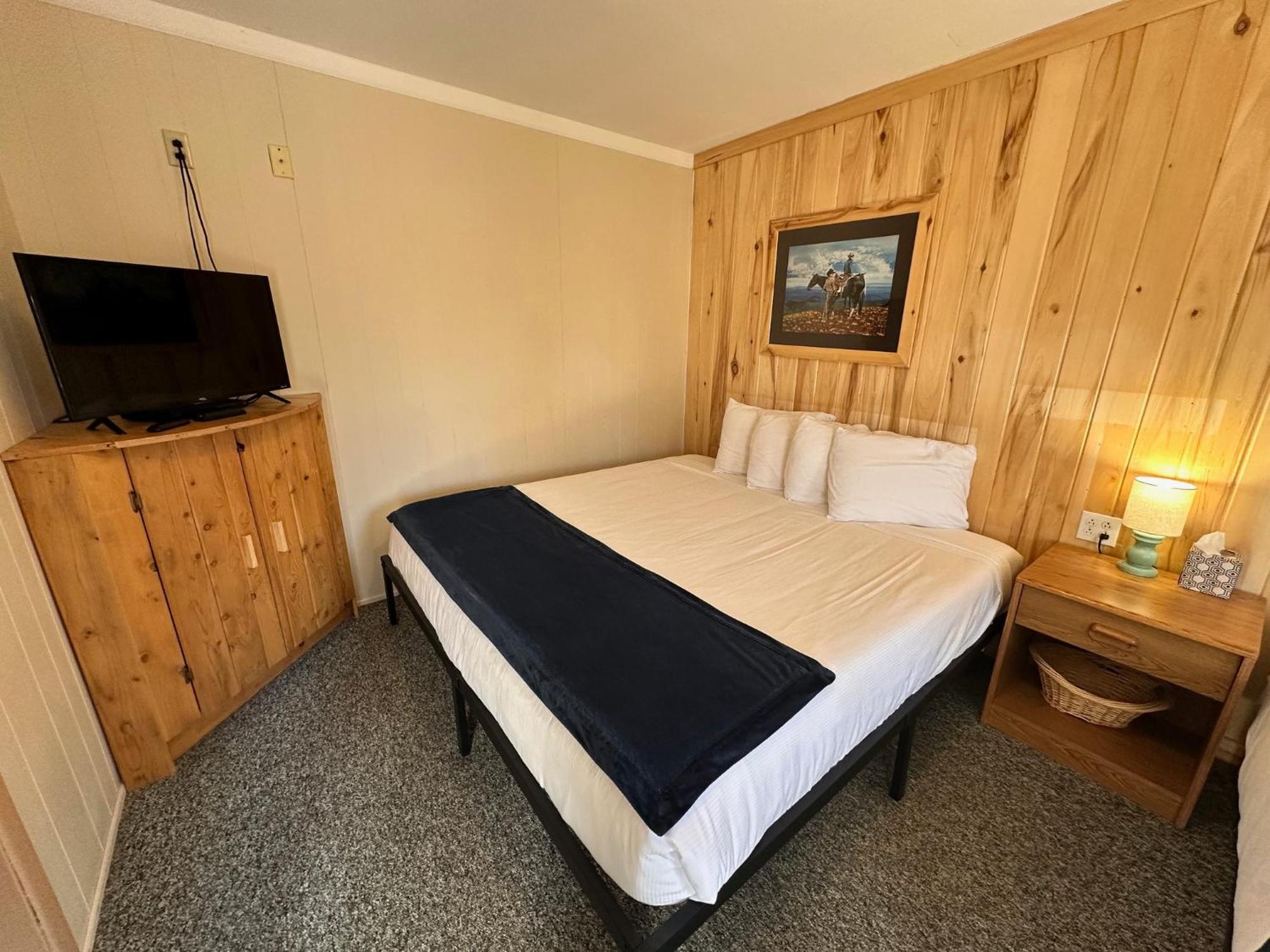 Ute Bluff Lodge, Cabins And Rv Park Южен Форк Екстериор снимка