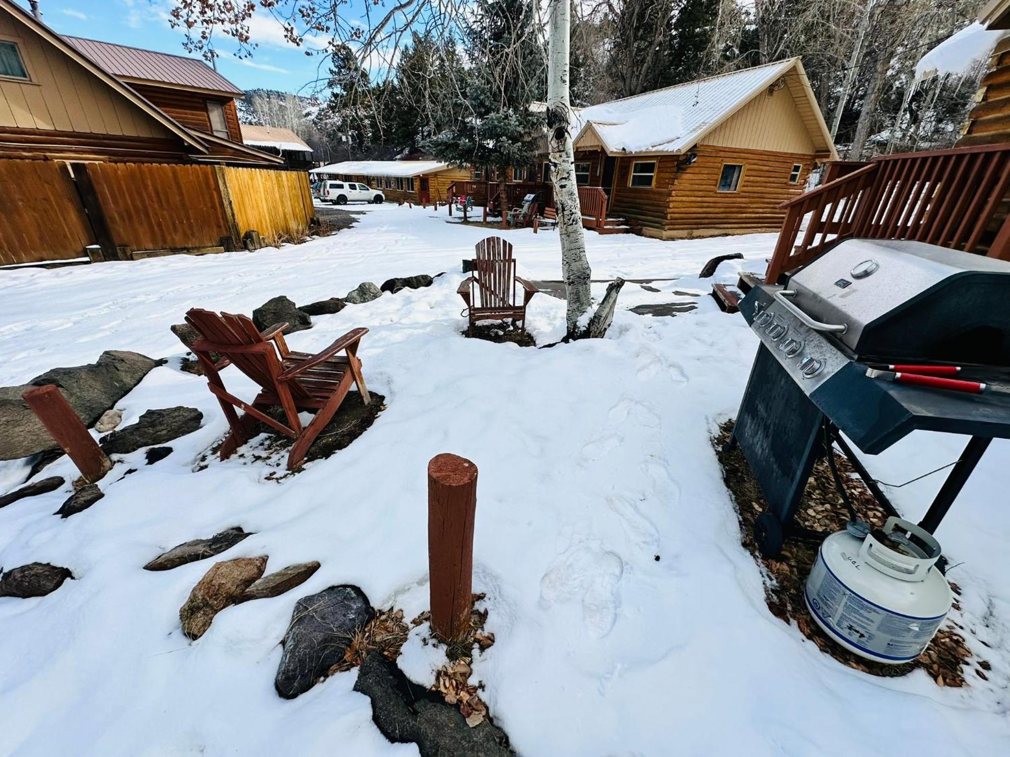 Ute Bluff Lodge, Cabins And Rv Park Южен Форк Екстериор снимка