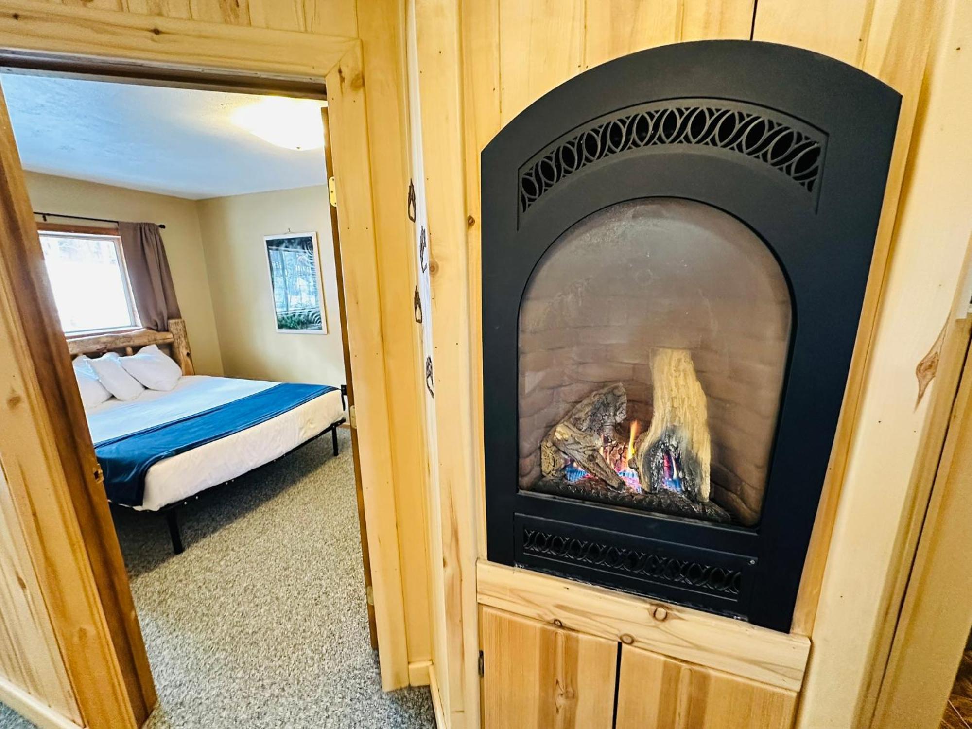 Ute Bluff Lodge, Cabins And Rv Park Южен Форк Екстериор снимка