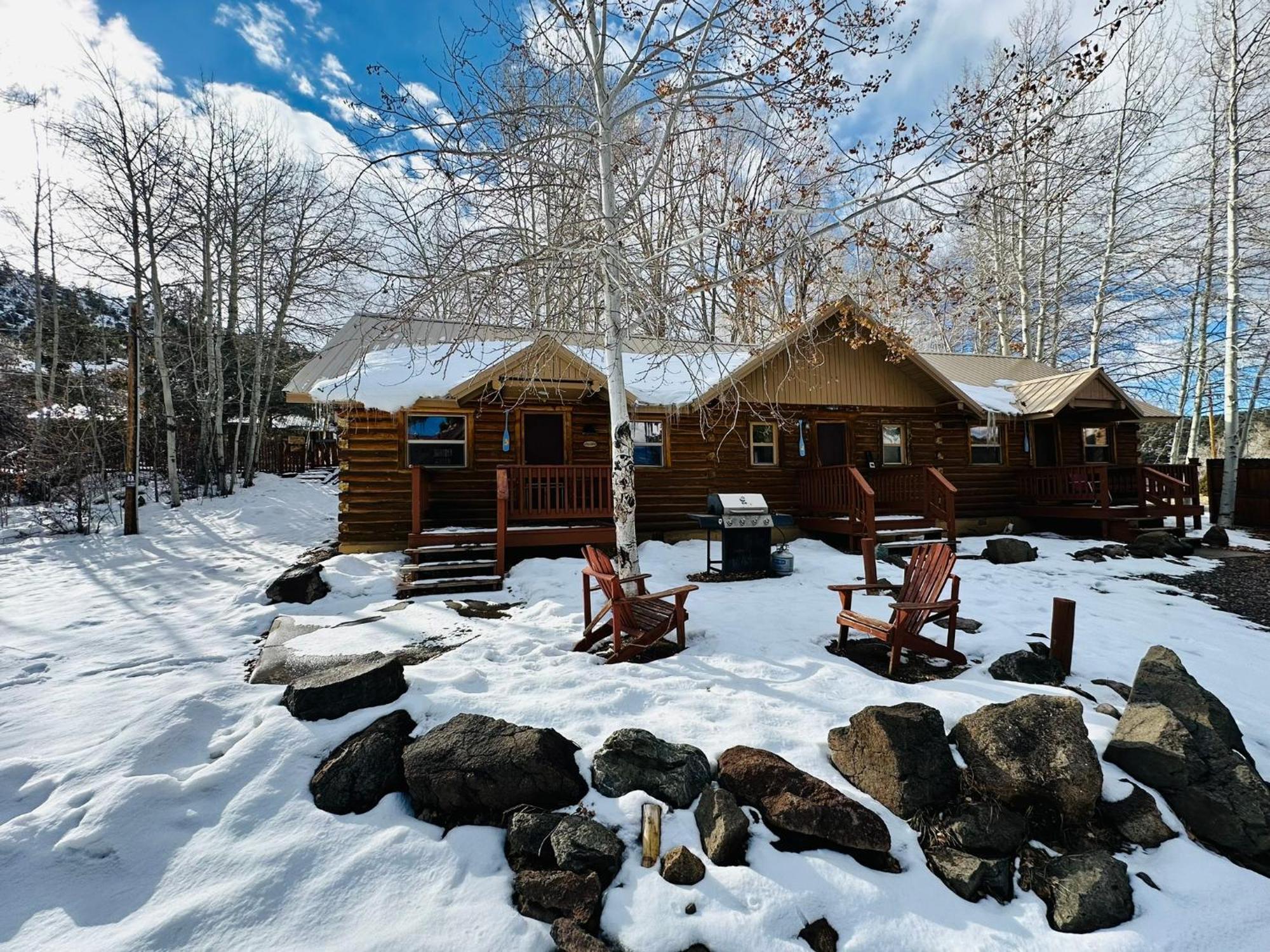 Ute Bluff Lodge, Cabins And Rv Park Южен Форк Екстериор снимка