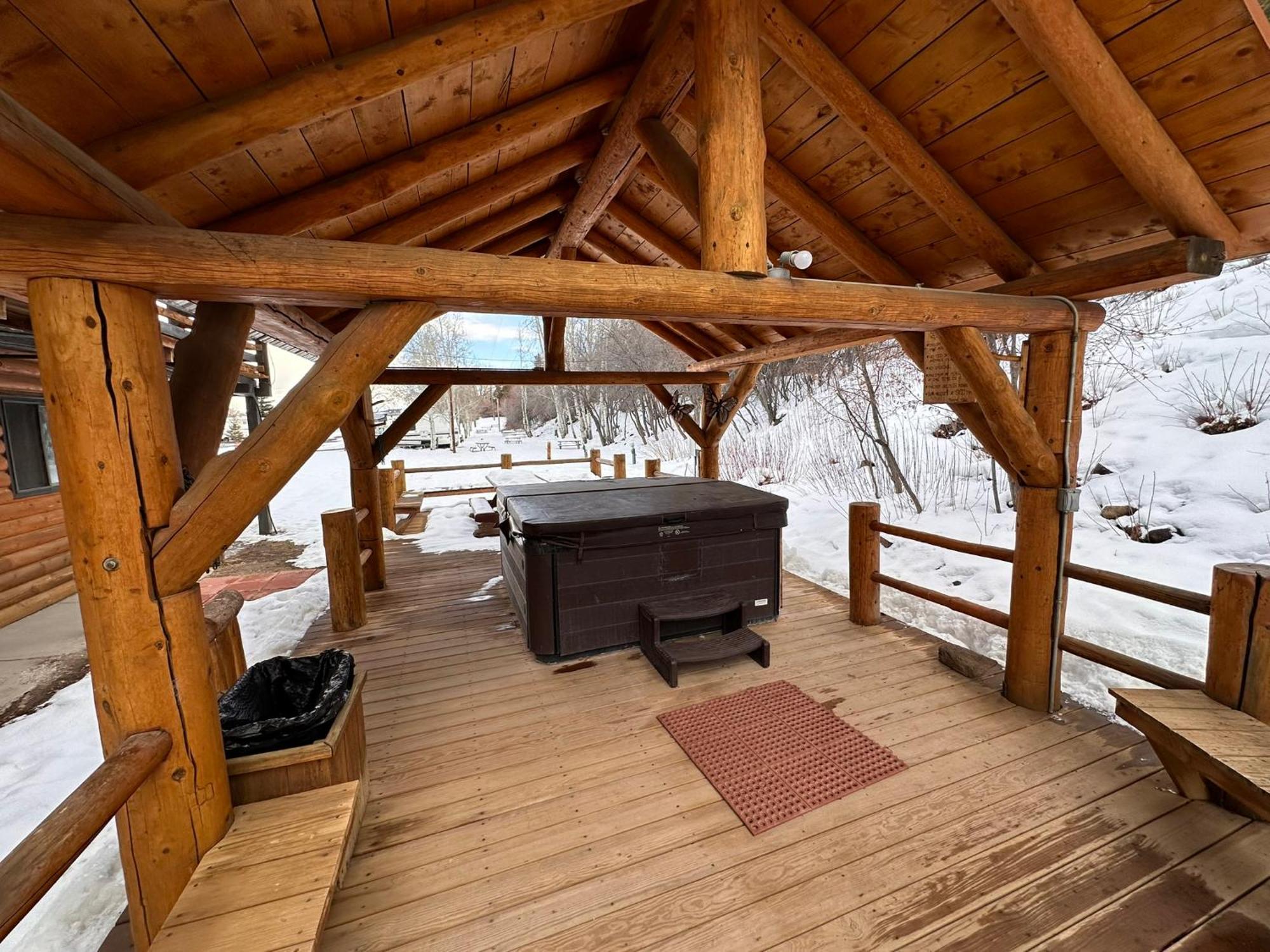 Ute Bluff Lodge, Cabins And Rv Park Южен Форк Екстериор снимка