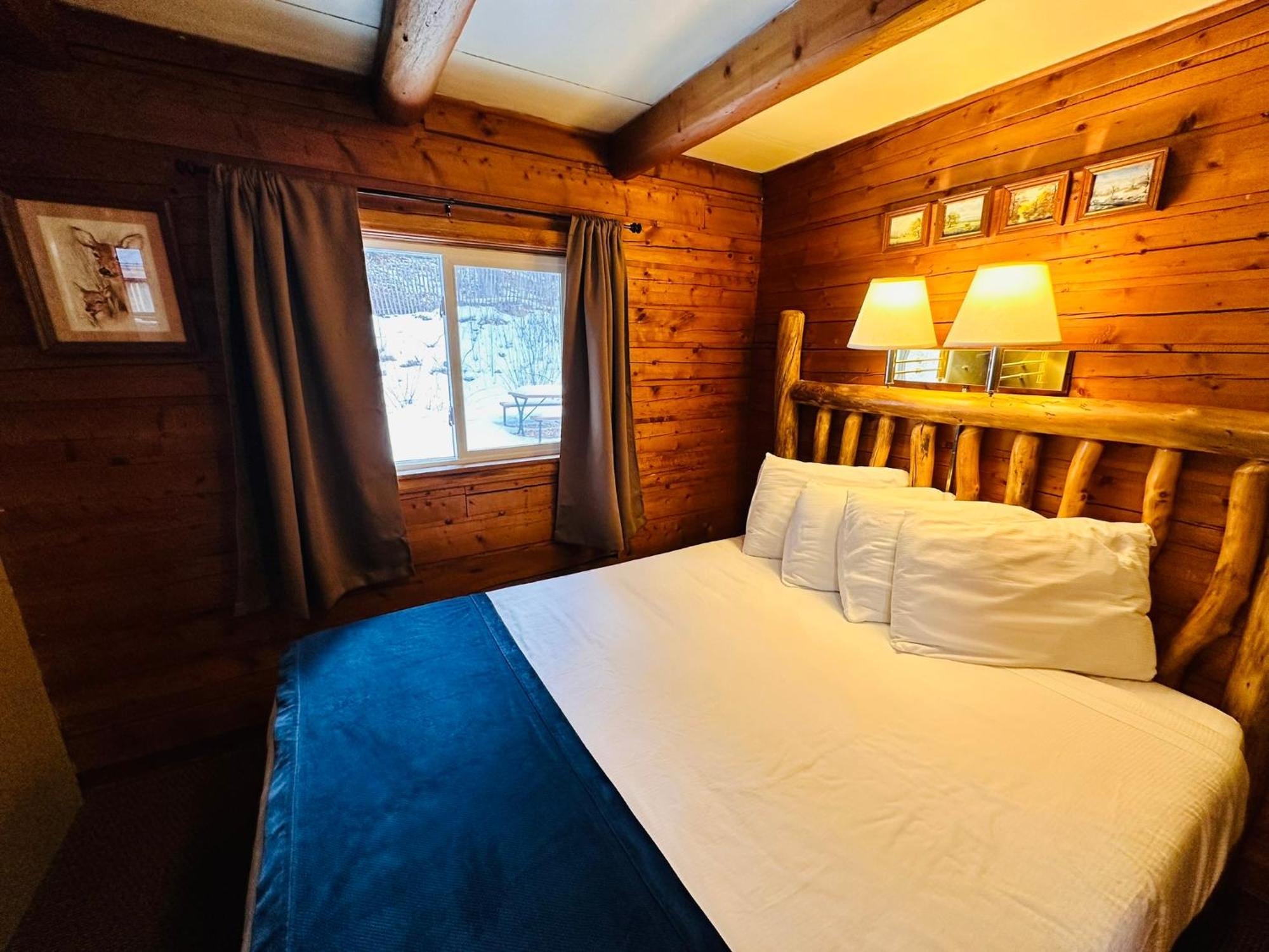 Ute Bluff Lodge, Cabins And Rv Park Южен Форк Екстериор снимка