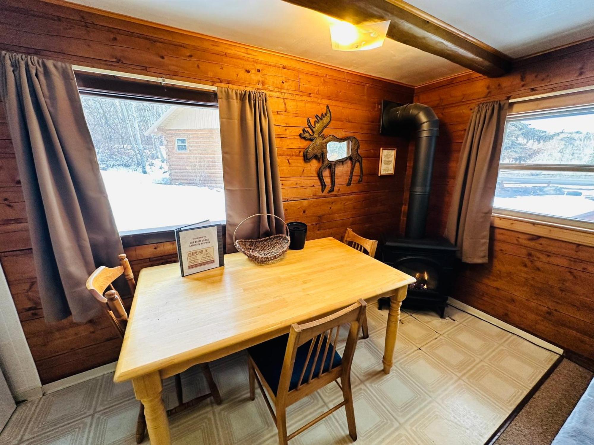 Ute Bluff Lodge, Cabins And Rv Park Южен Форк Екстериор снимка