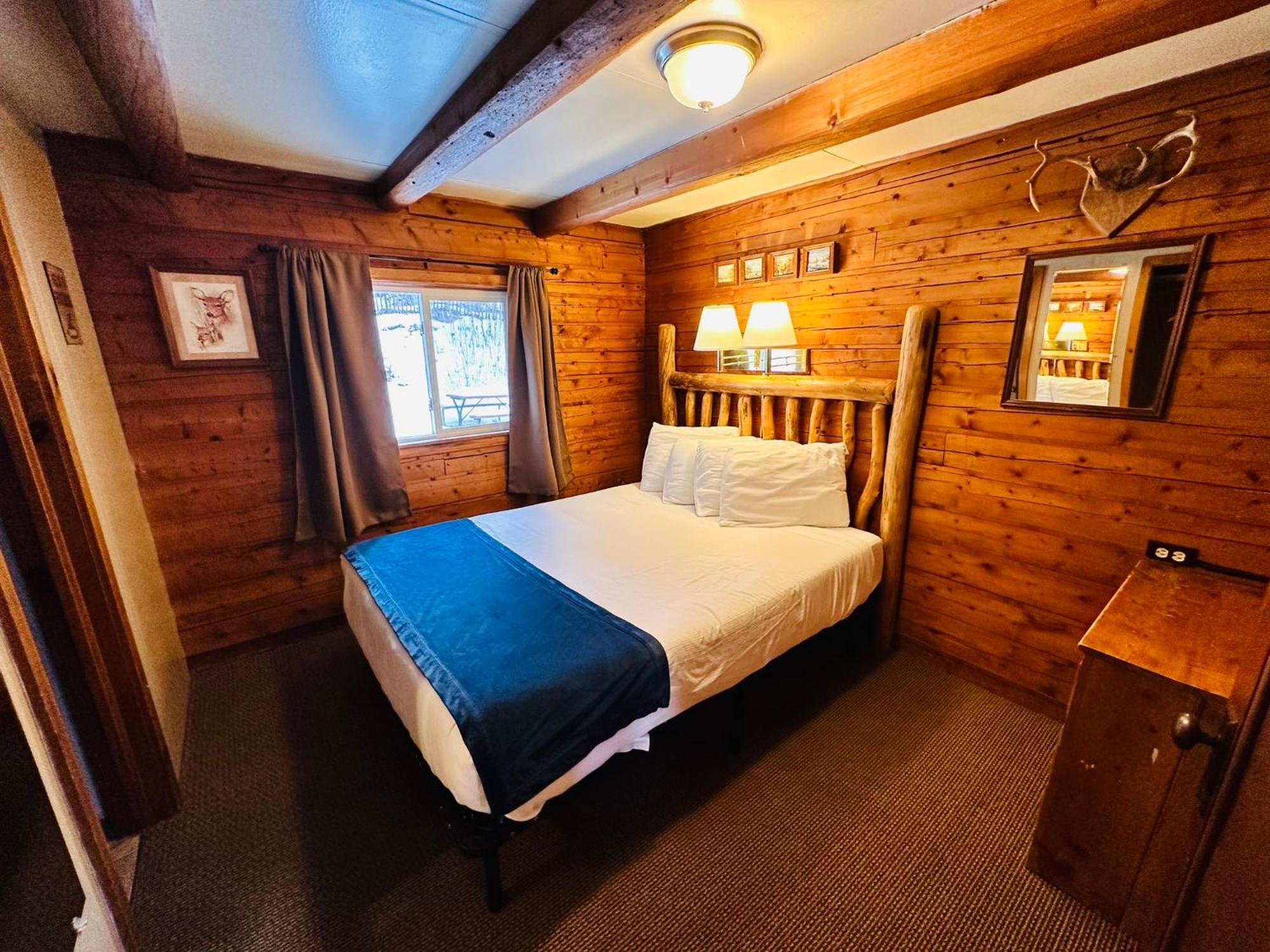 Ute Bluff Lodge, Cabins And Rv Park Южен Форк Екстериор снимка
